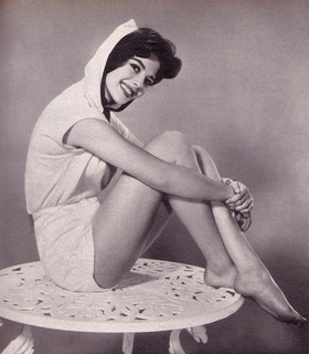 Natalie Wood feet photo thumbnail