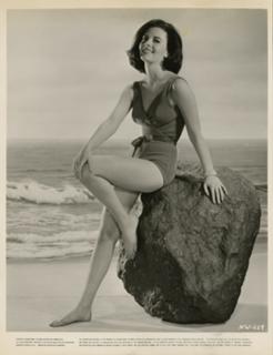 Natalie Wood feet photo thumbnail