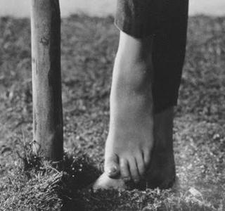 Natalie Wood feet photo thumbnail