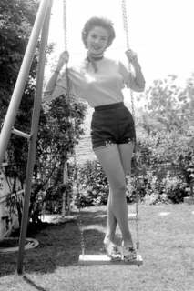 Natalie Wood feet photo thumbnail