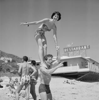 Natalie Wood feet photo thumbnail