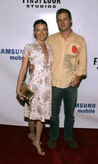 Natalie Zea feet photo thumbnail
