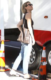 Natalie Zea feet photo thumbnail
