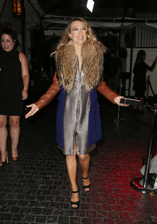Natalie Zea feet photo thumbnail