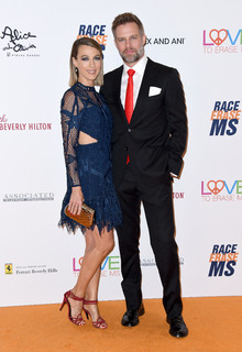 Natalie Zea feet photo thumbnail