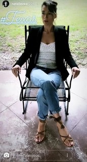 Natalie Zea feet photo thumbnail