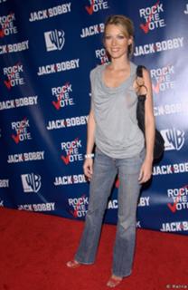 Natalie Zea feet photo thumbnail