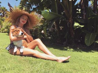 Natalya Ionova feet photo thumbnail