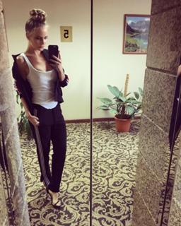 Natalya Ionova feet photo thumbnail