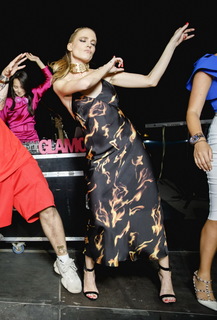 Natalya Ionova feet photo thumbnail
