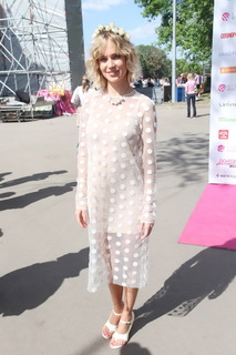 Natalya Ionova feet photo thumbnail