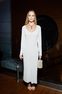Natalya Ionova feet photo thumbnail