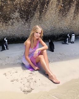 Natalya Ionova feet photo thumbnail