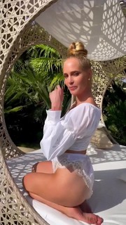 Natalya Ionova feet photo thumbnail