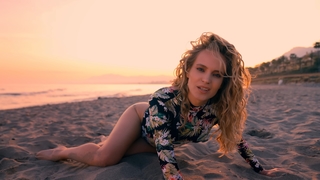 Natalya Ionova feet photo thumbnail