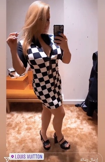 Natalya Neidhart feet photo thumbnail