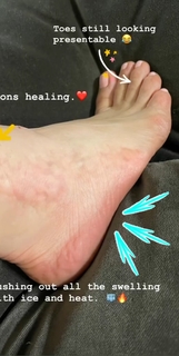 Natalya Neidhart feet photo thumbnail