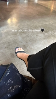 Natalya Neidhart feet photo thumbnail