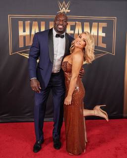 Natalya Neidhart feet photo thumbnail