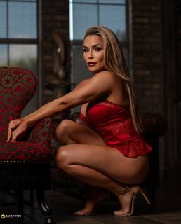 Natalya Neidhart feet photo thumbnail