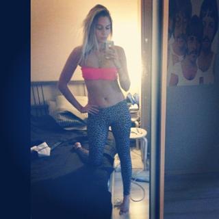 Natalya Rudova feet photo thumbnail