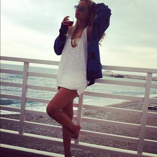 Natalya Rudova feet photo thumbnail