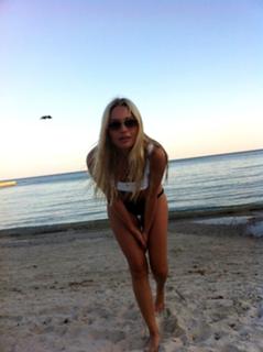 Natalya Rudova feet photo thumbnail