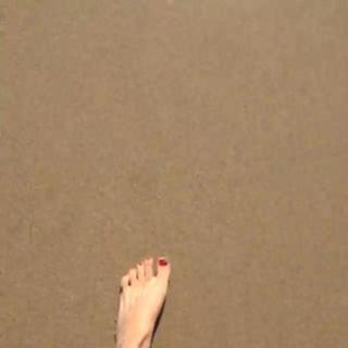 Natalya Rudova feet photo thumbnail