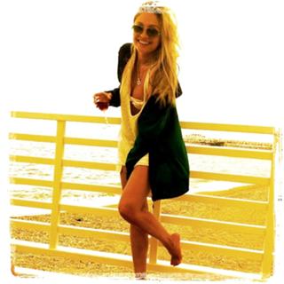 Natalya Rudova feet photo thumbnail