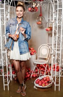 Natalya Rudova feet photo thumbnail