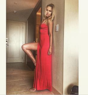 Natalya Rudova feet photo thumbnail