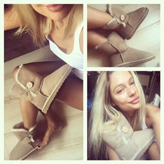 Natalya Rudova feet photo thumbnail