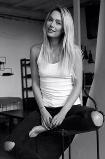 Natalya Rudova feet photo thumbnail