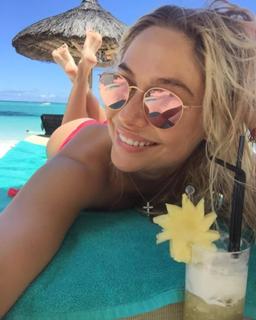 Natalya Rudova feet photo thumbnail