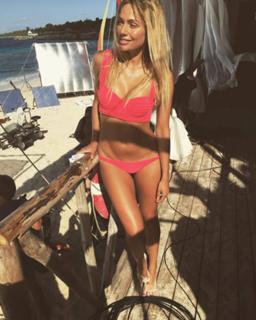 Natalya Rudova feet photo thumbnail