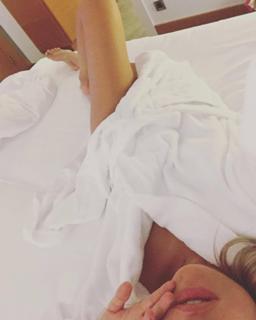 Natalya Rudova feet photo thumbnail