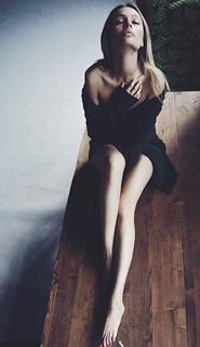 Natalya Rudova feet photo thumbnail