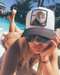 Natalya Rudova feet photo thumbnail