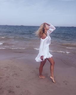 Natalya Rudova feet photo thumbnail