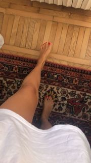 Natalya Rudova feet photo thumbnail