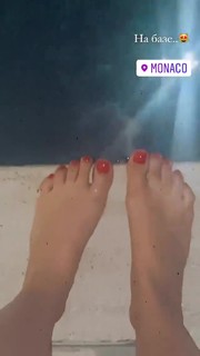 Natalya Rudova feet photo thumbnail