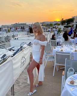 Natalya Rudova feet photo thumbnail