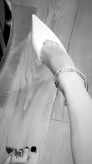 Natalya Rudova feet photo thumbnail
