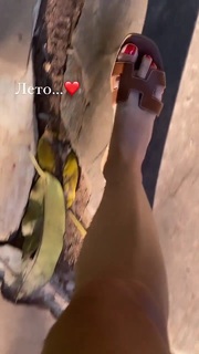 Natalya Rudova feet photo thumbnail