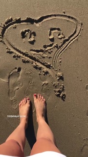 Natalya Rudova feet photo thumbnail