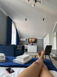 Natalya Rudova feet photo thumbnail