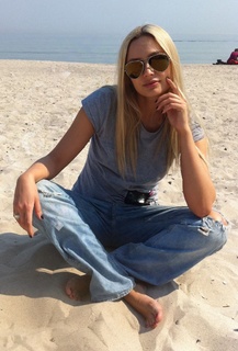 Natalya Rudova feet photo thumbnail