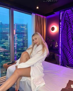 Natalya Rudova feet photo thumbnail