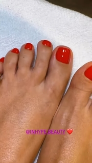 Natalya Rudova feet photo thumbnail