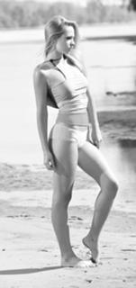 Natasa Savija feet photo thumbnail